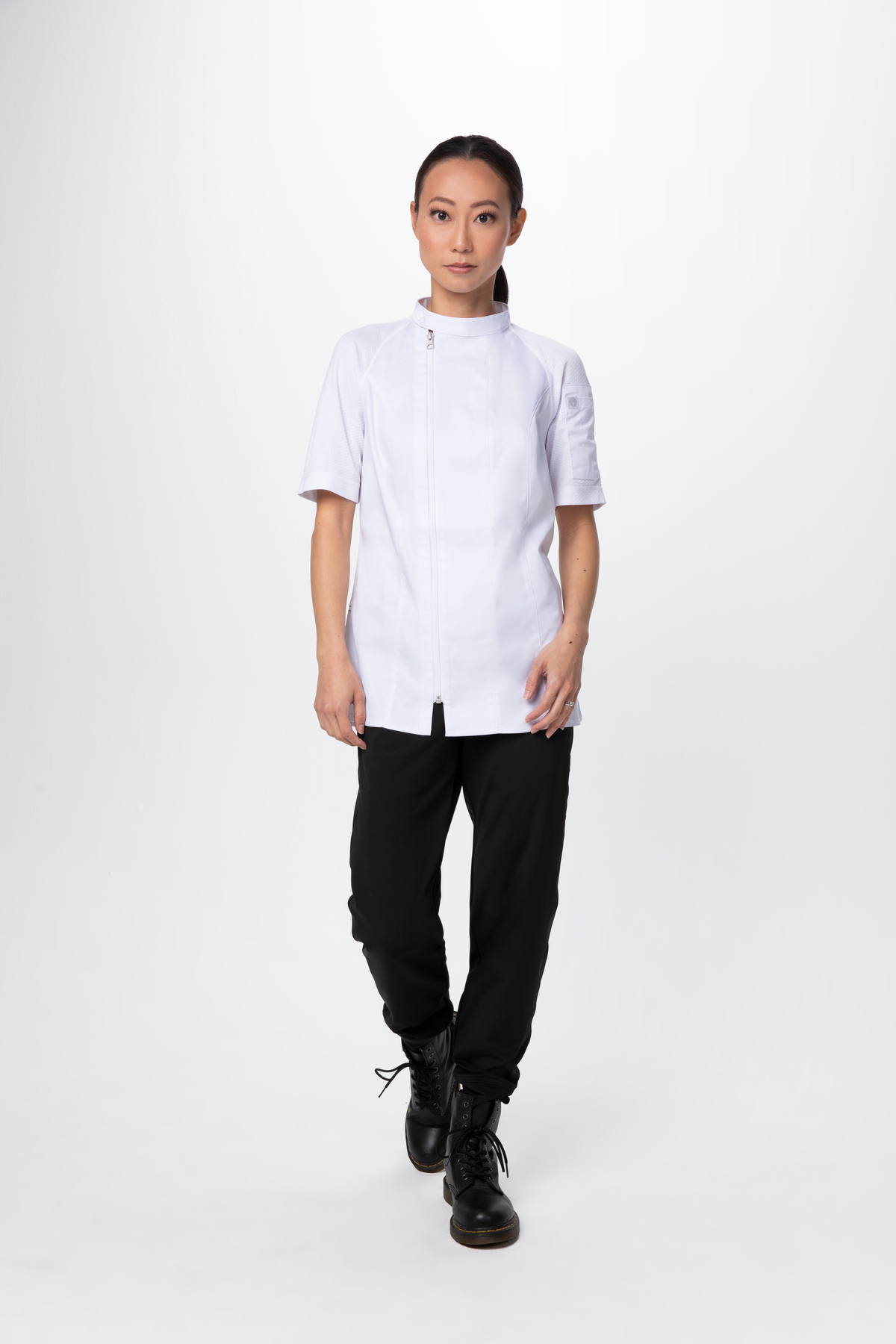 cbz03w_wht_s_v1_hr